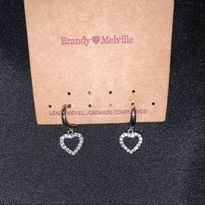 Brandy Melville - Heart Shape Earrings